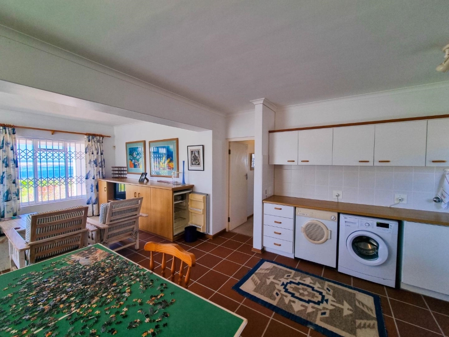 4 Bedroom Property for Sale in Sandbaai Western Cape